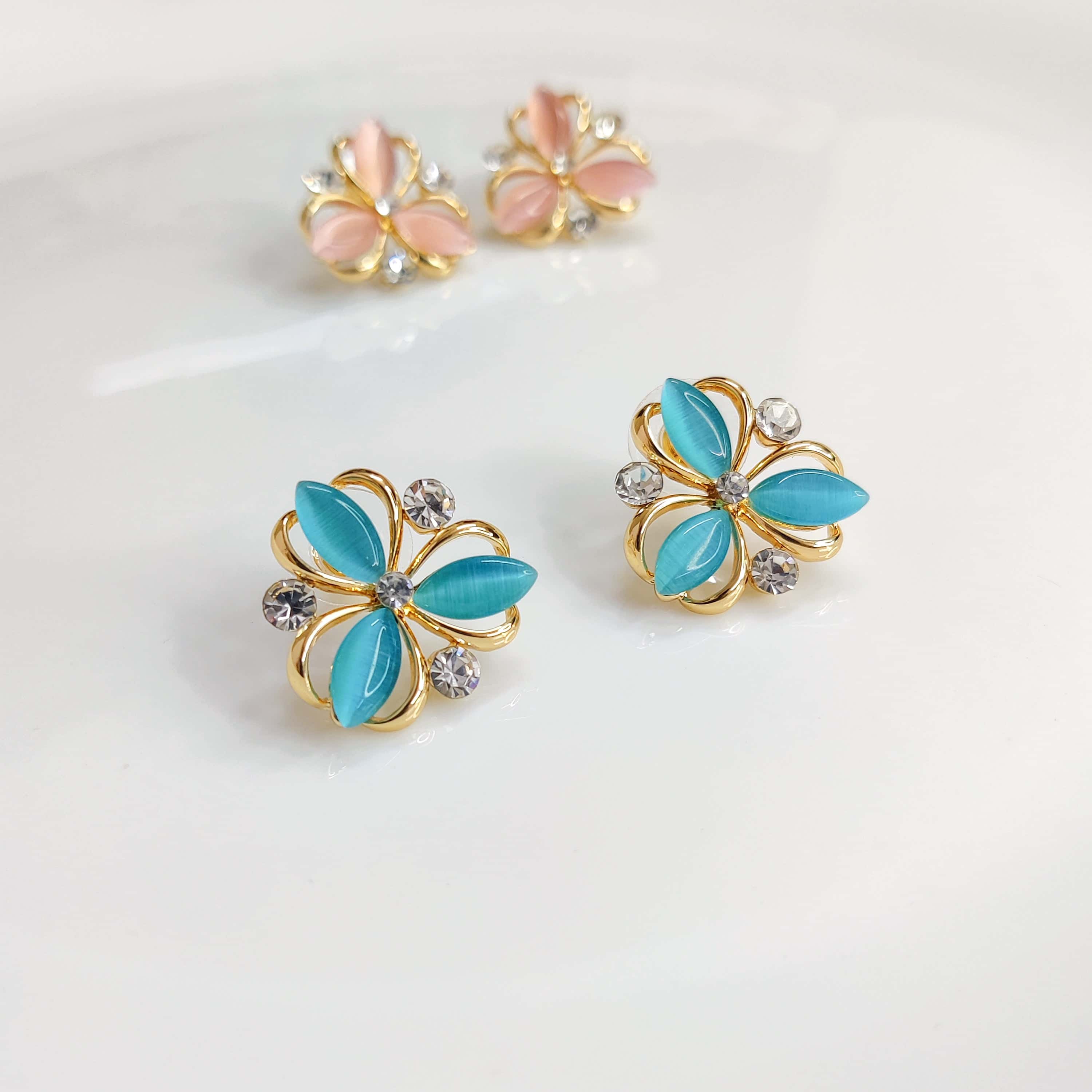 Floral Cluster Stud Earrings - Image 5