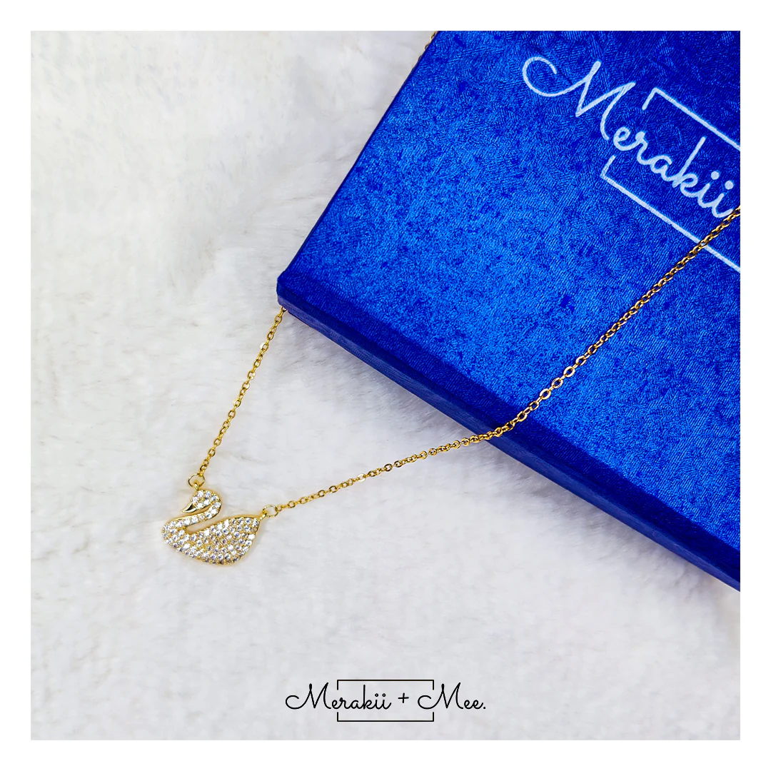 Golden Swan - Image 6