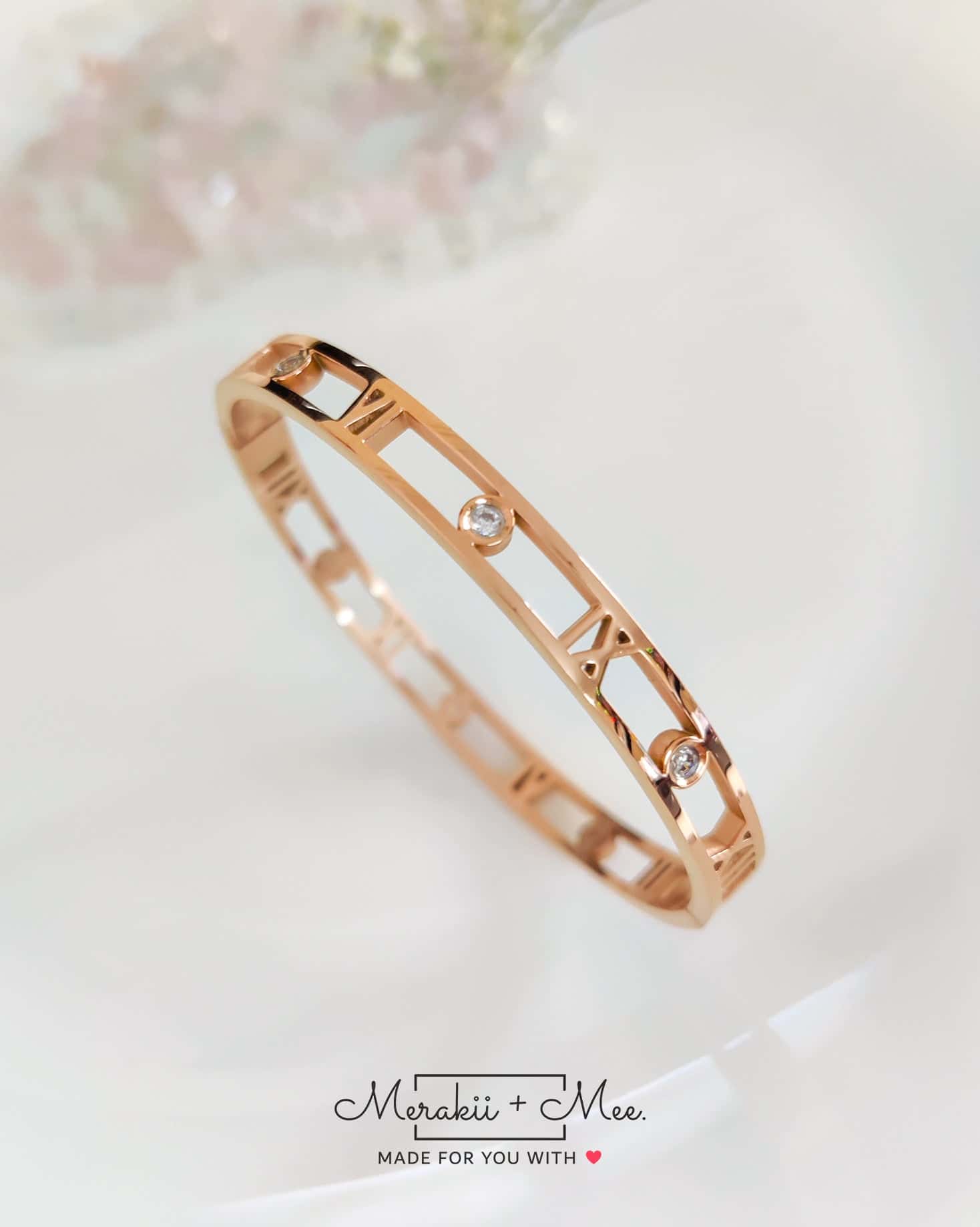 Roman Numero Hollow Kada - Image 3